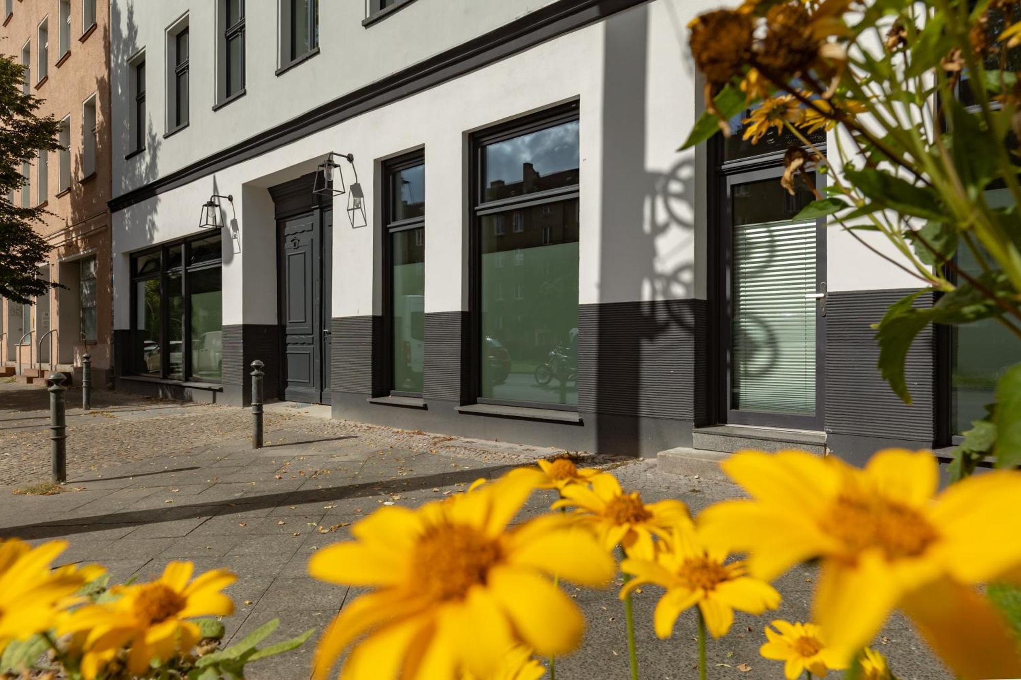 Coolest Apartment In Berlin, Easy Check-In, Close To Center, Black & White Maisonette #6 ภายนอก รูปภาพ